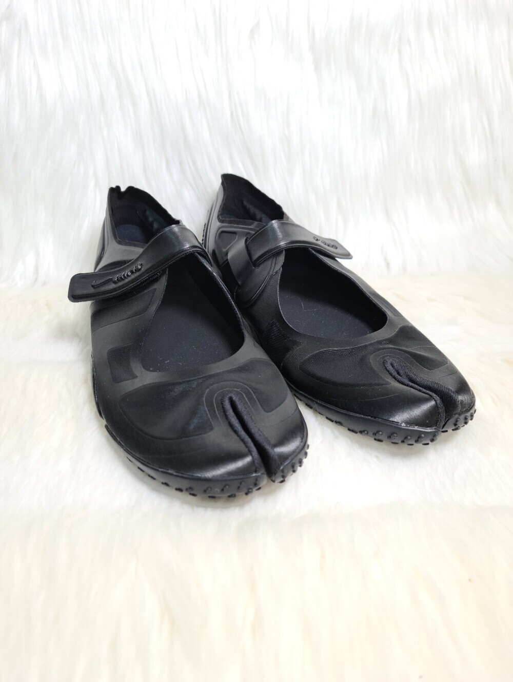 Nike x SKIMS Footwear RIFT Satin Black Onyx Women 6 NEW